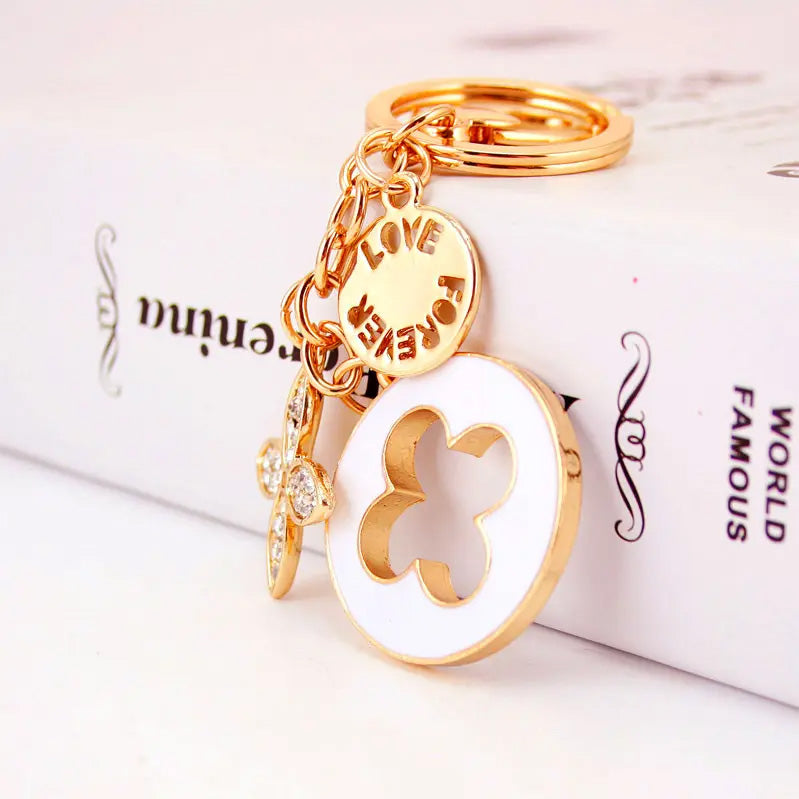 Colgante con dije blanco para bolso de París